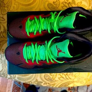 Jordan Super. Fly 4’s size 10 1/2 black , green and red